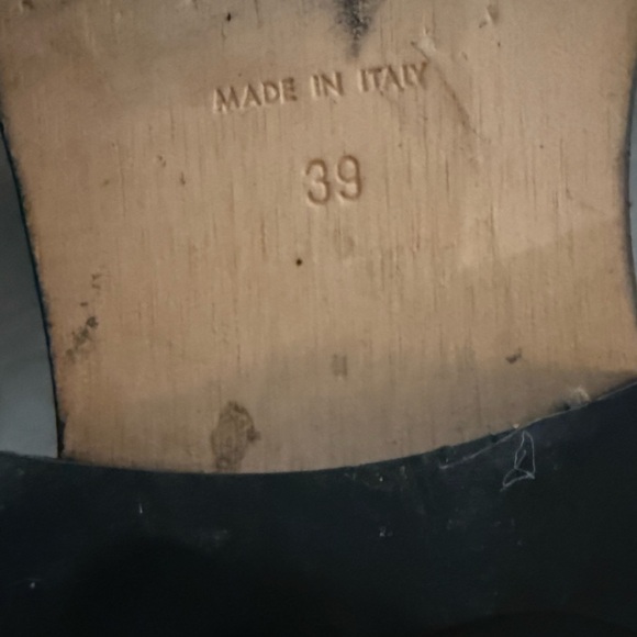 CHANEL Black and White Lace-Up Boots - Picture 7 of 10